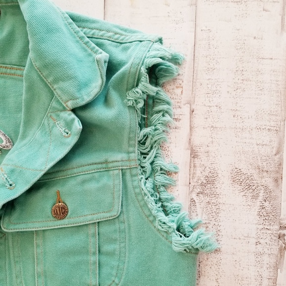 Looney Tunes Warner Bothers Vintage Denim Vest - Picture 4 of 8